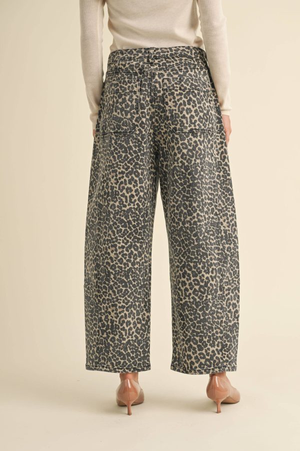 LEOPARD PRINT BARREL PANTS - Image 3