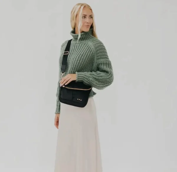 Black Tilly Crossbody - Image 3