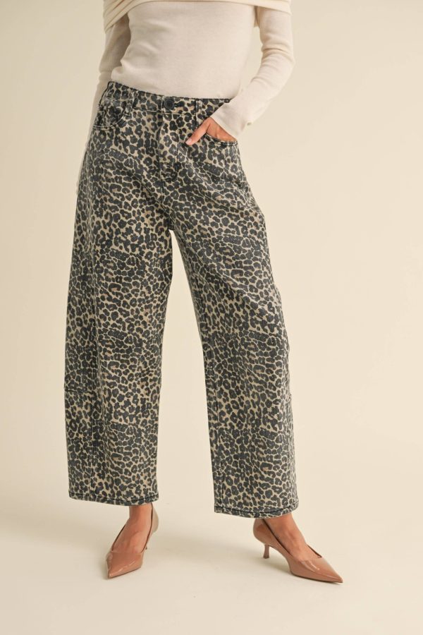 LEOPARD PRINT BARREL PANTS - Image 5