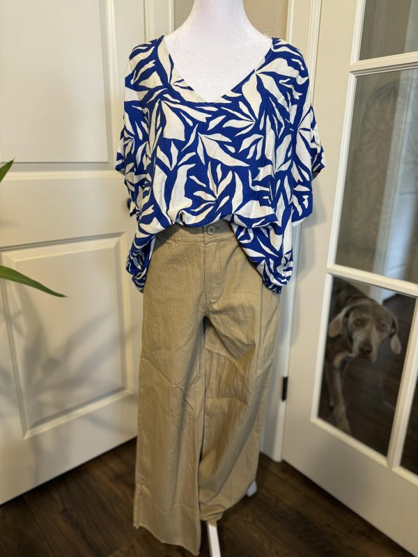 Blue Leaves Top