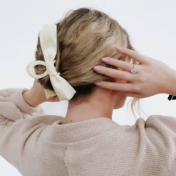 Haven Hair Bow Claw Clip: Cream
