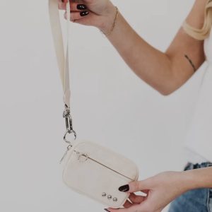 Cream Wristlet